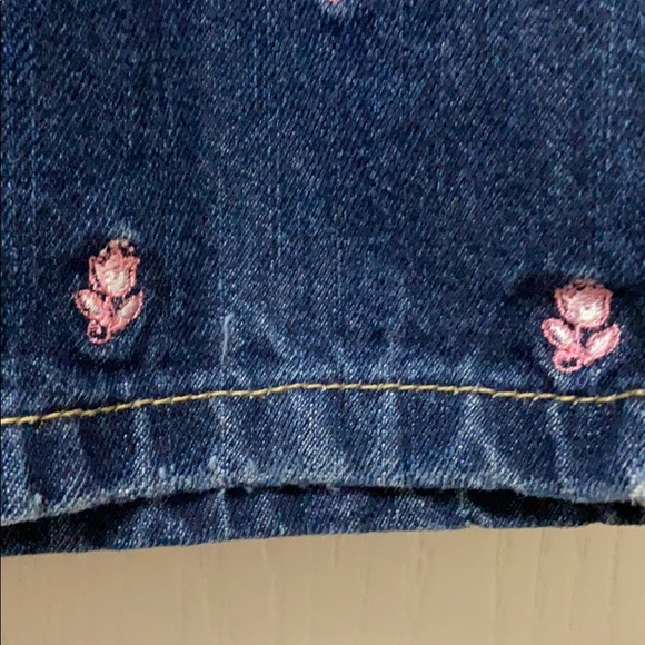 Levi’s Dark Blue Distressed Flowered Denim Shorts - Picture 4 of 7